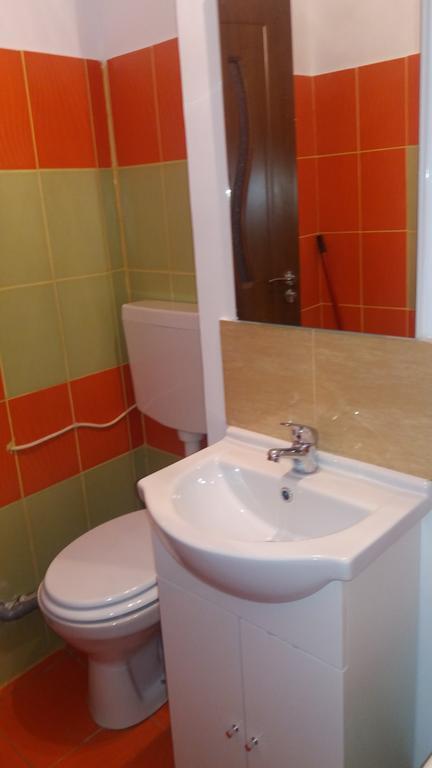 Studio Cora Apartamento Orşova Exterior foto